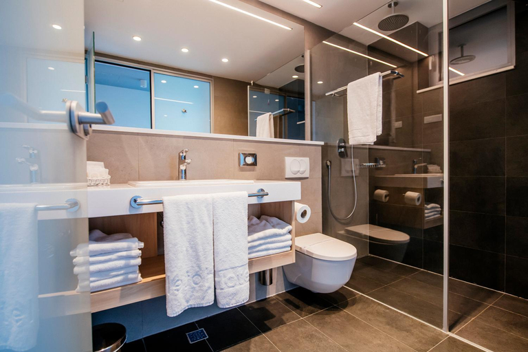 Bathroom 4, Zaton Holiday Resort Apartments, Nin