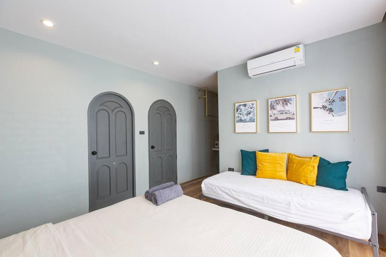 Others 5, Cozy Beach House in Patong, 3 BDRM with rooftop, Pulau Phuket