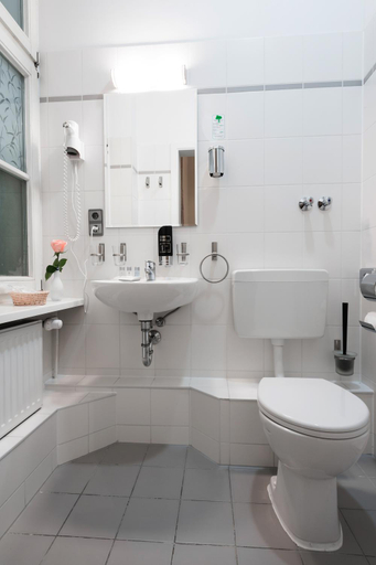 Bathroom 4, Upper Room Hotel, Berlin