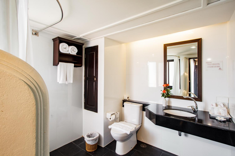 Bathroom 3