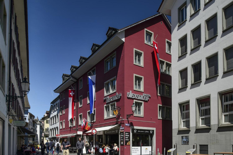 Exterior 13