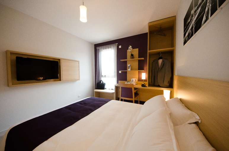Bedroom 9