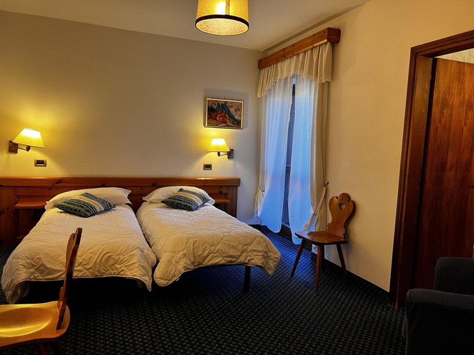 Bedroom 2, Hotel Bosco Verde, Belluno