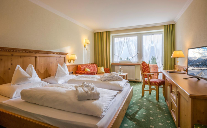 Bedroom 3, Naturhotel Alpenblick, Schwaz