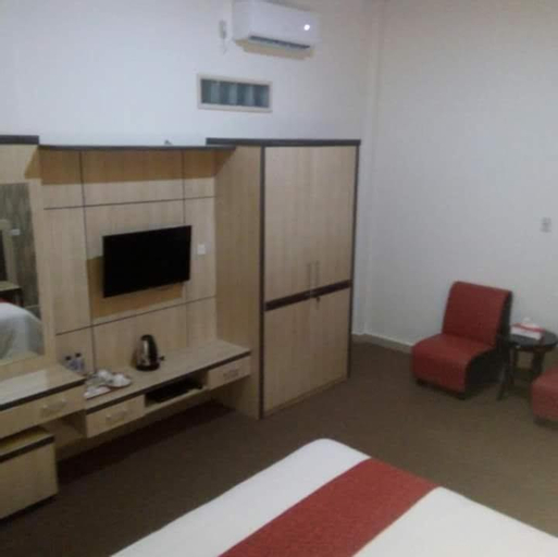 Bedroom 6