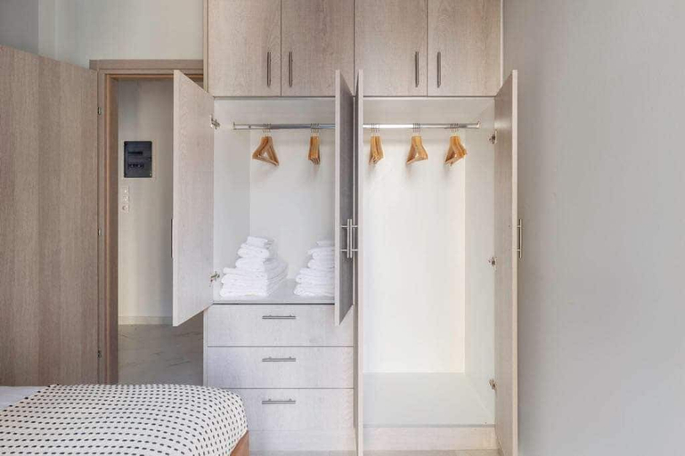 Interior 5, Classic Living 2 Bd Historic Mets Apt, Attica
