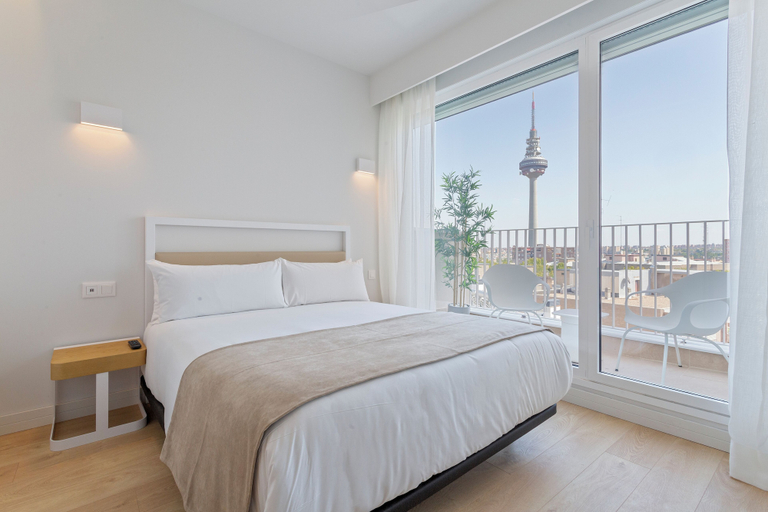 Bedroom 3, Uma Suites O'Donnell, Madrid