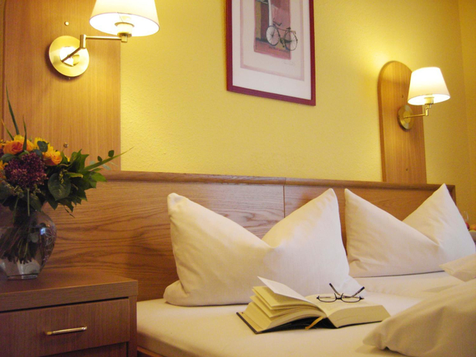 Bedroom 3, Vital & Gesundheitshotel Schuerger, Freyung-Grafenau