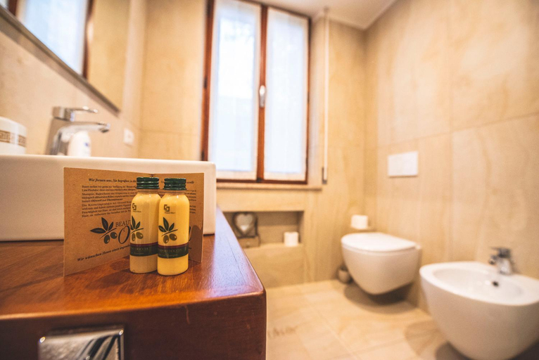Bathroom 5, B&B Il Girasole, Perugia