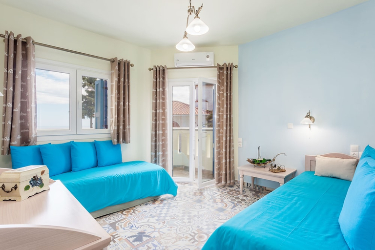 Bedroom 2, Stafylos Suites Boutique Hotel, Thessaly