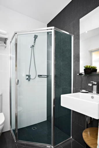 Bathroom 8