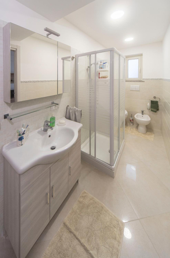 Bathroom 2, Casa Vacanza AcquaMarina, Catania
