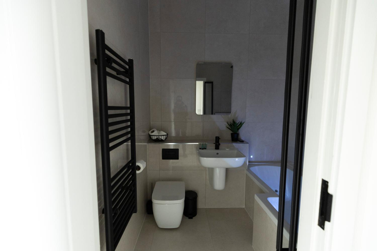 Bathroom 3, Fletcher Apartments Ltd, Bradford