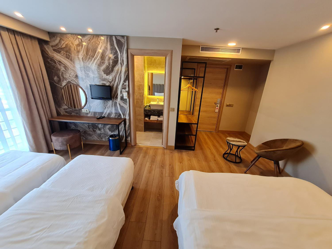 Bedroom 8