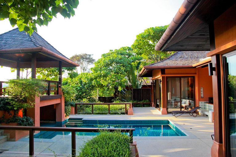 Swimming Pool 6