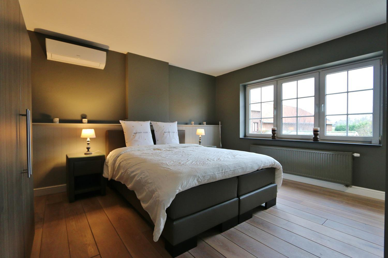 Others 5, AMADIS, Limburg