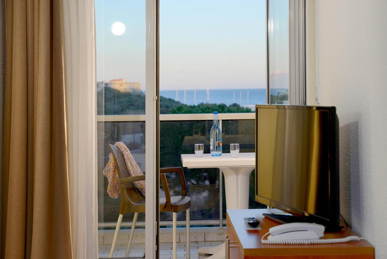 Bedroom 3, Residence Resideal Antibes, Alpes-Maritimes