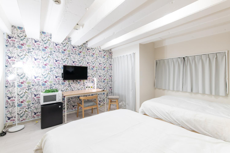 Bedroom 2, LUANAHOTEL IN NAKANO, Nakano City