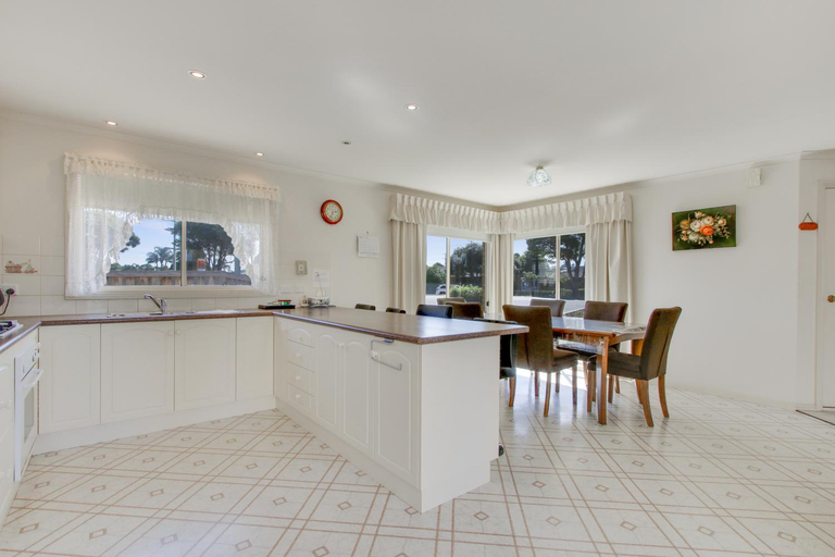 Others 4, Tondo - Lakes Entrance Getaway, E. Gippsland - Bairnsdale