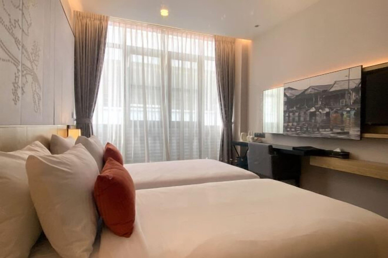 Bedroom 24