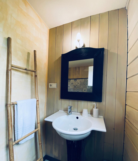 Bathroom 3, Le Chalet d'Etienne, Vosges