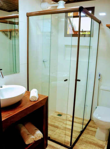 Bathroom 3, Complexo de Pousadas Caraguata, Paranaguá