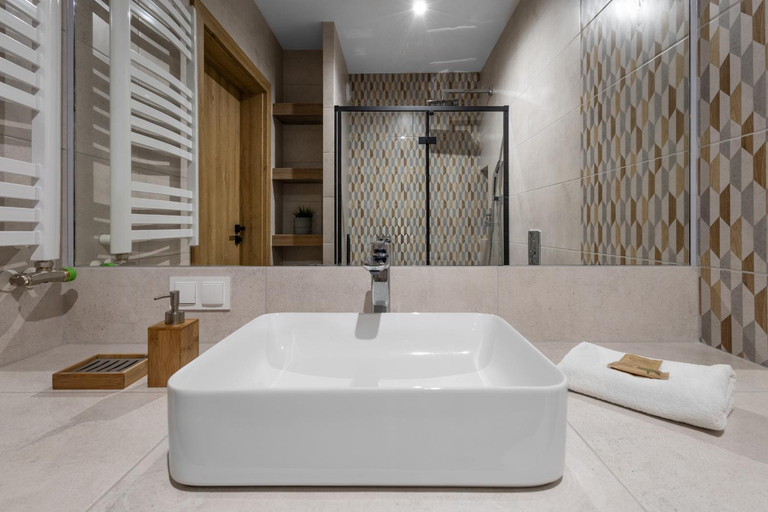 Others 2, Gold Apartments Cicha 12 - Centrum - Dwie sypialnie i parking, Nowy Sącz