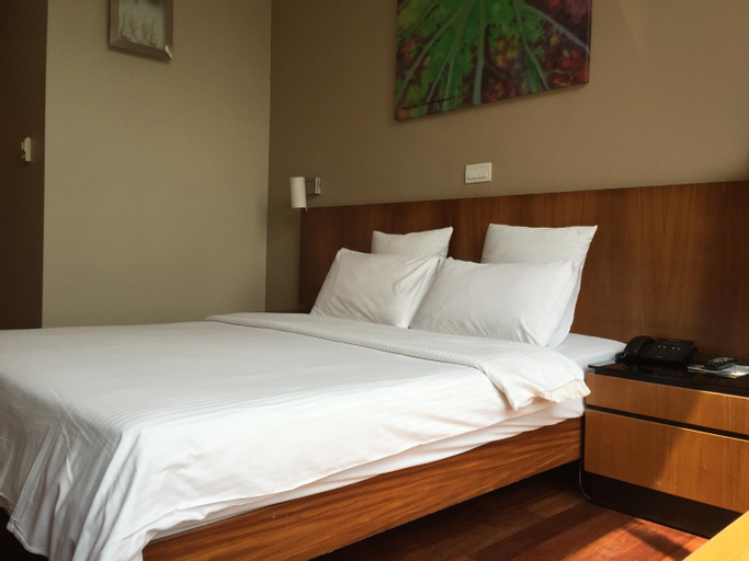 Bedroom 9