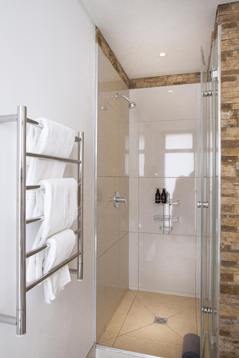 Bathroom 3, The Antrim Apartments by Totalstay, City of Cape Town