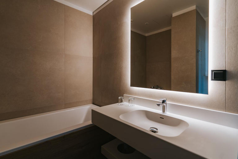 Bathroom 4, Hestia Hotel Haapsalu SPA, Haapsalu