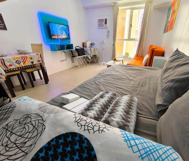 Bedroom 2, Cheap Condo Staycation Near Airport Terminal 1 and SM Sucat with 2 Single Beds and 1 Jr Sofabed, Parañaque
