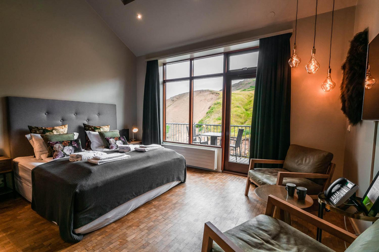 Bedroom 3, Frost and Fire Hotel, Hveragerði