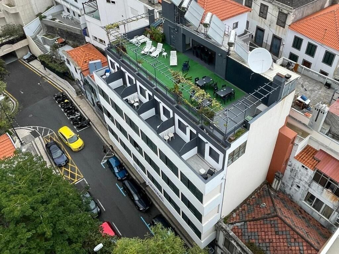 Others 5, Alojamento Central 1, Funchal