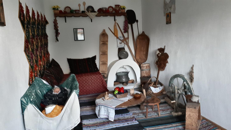 Others 2, Babinata Kashta-Srebarna, Silistra