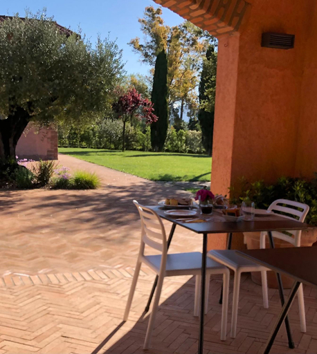 Others 5, Casale Appia, Latina