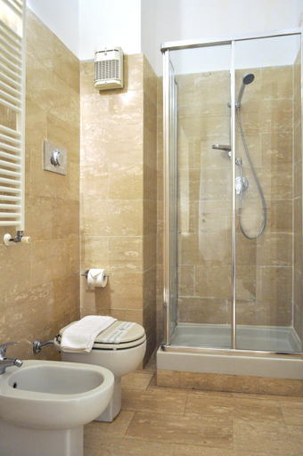 Bathroom 3, BB Hotels Aparthotel Bocconi, Milano