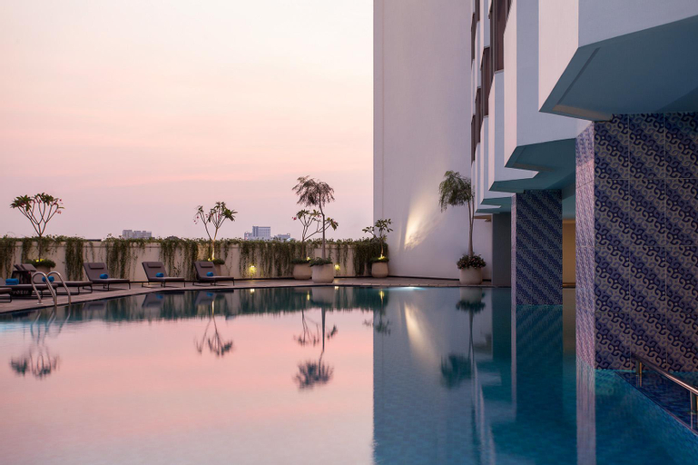 Swimming Pool 2