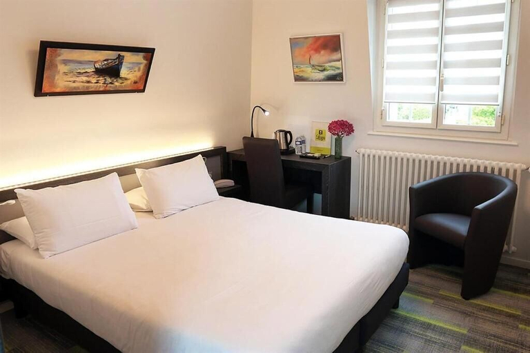 Bedroom 3, Le Prieuré, Finistère