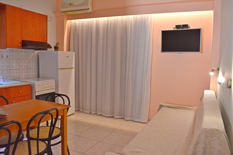 Others 5, Melinas House, Crete