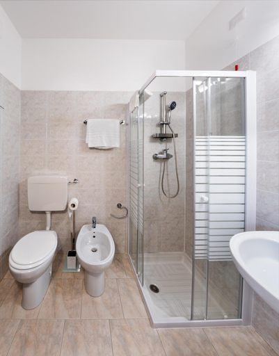 Bathroom 4, Hotel Roma, Udine