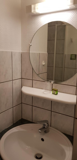 Bathroom 4, LOGIS - Hotel & restaurant "L'envie des mets", Pas-de-Calais