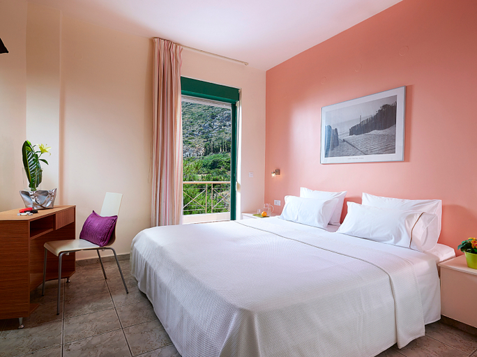 Bedroom 3, Bella Vista Hotel Apartments, Crete