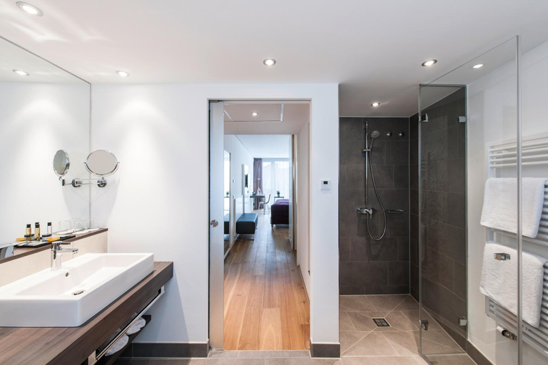 Bathroom 5, Bergheim 41 Hotel im Alten Hallenbad, Heidelberg