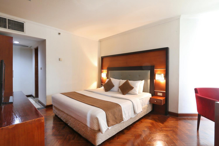 Bedroom 12