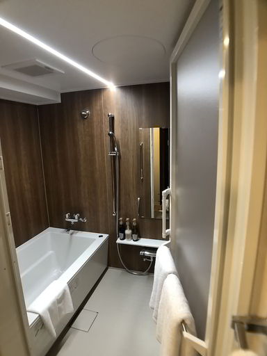 Bathroom 3, Hotel Sunset Hill, Onna