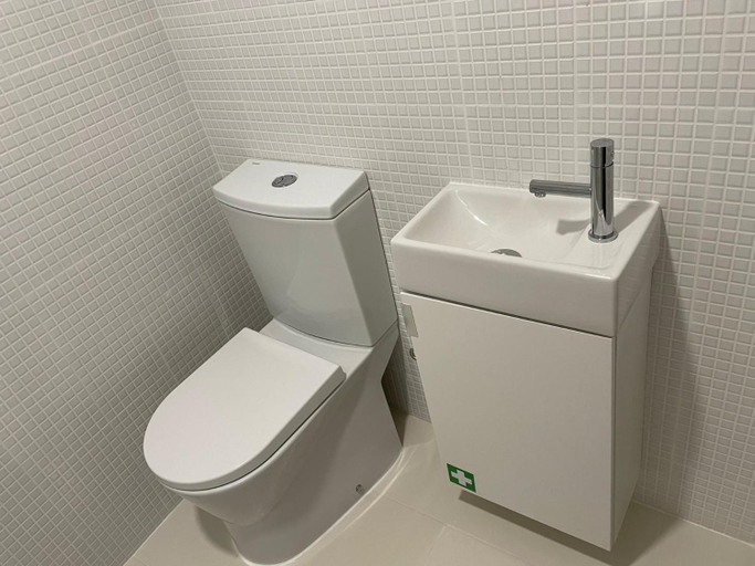 Bathroom 2, Sweet Love Family IV, Coimbra