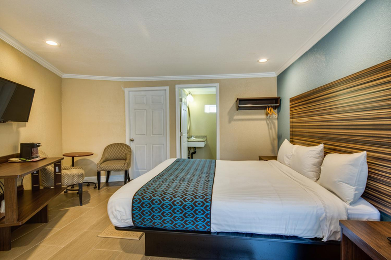 Bedroom 12