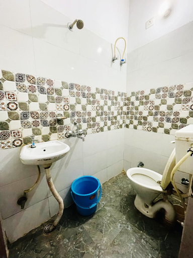 Bathroom 3, Goroomgo G.S palace Lucknow, Lucknow