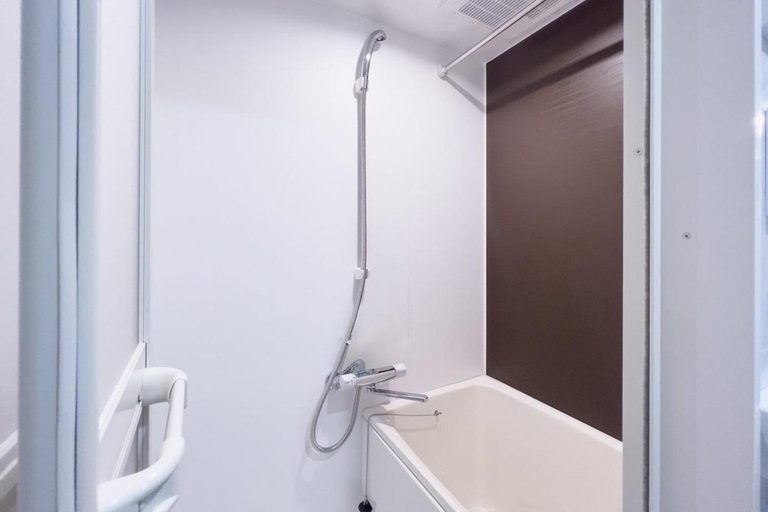 Bathroom 24