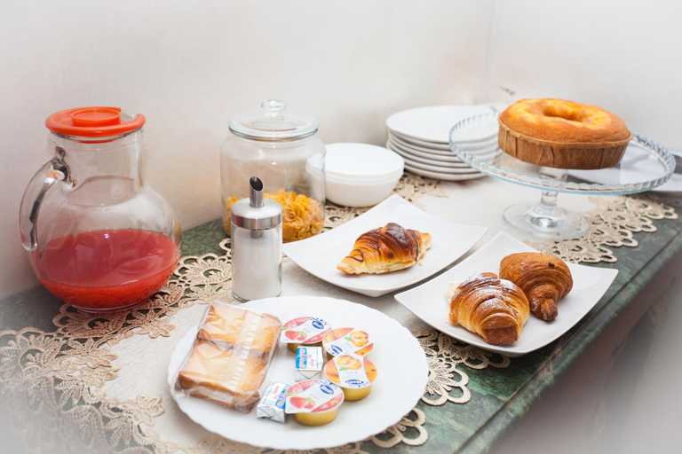 Food & Drinks